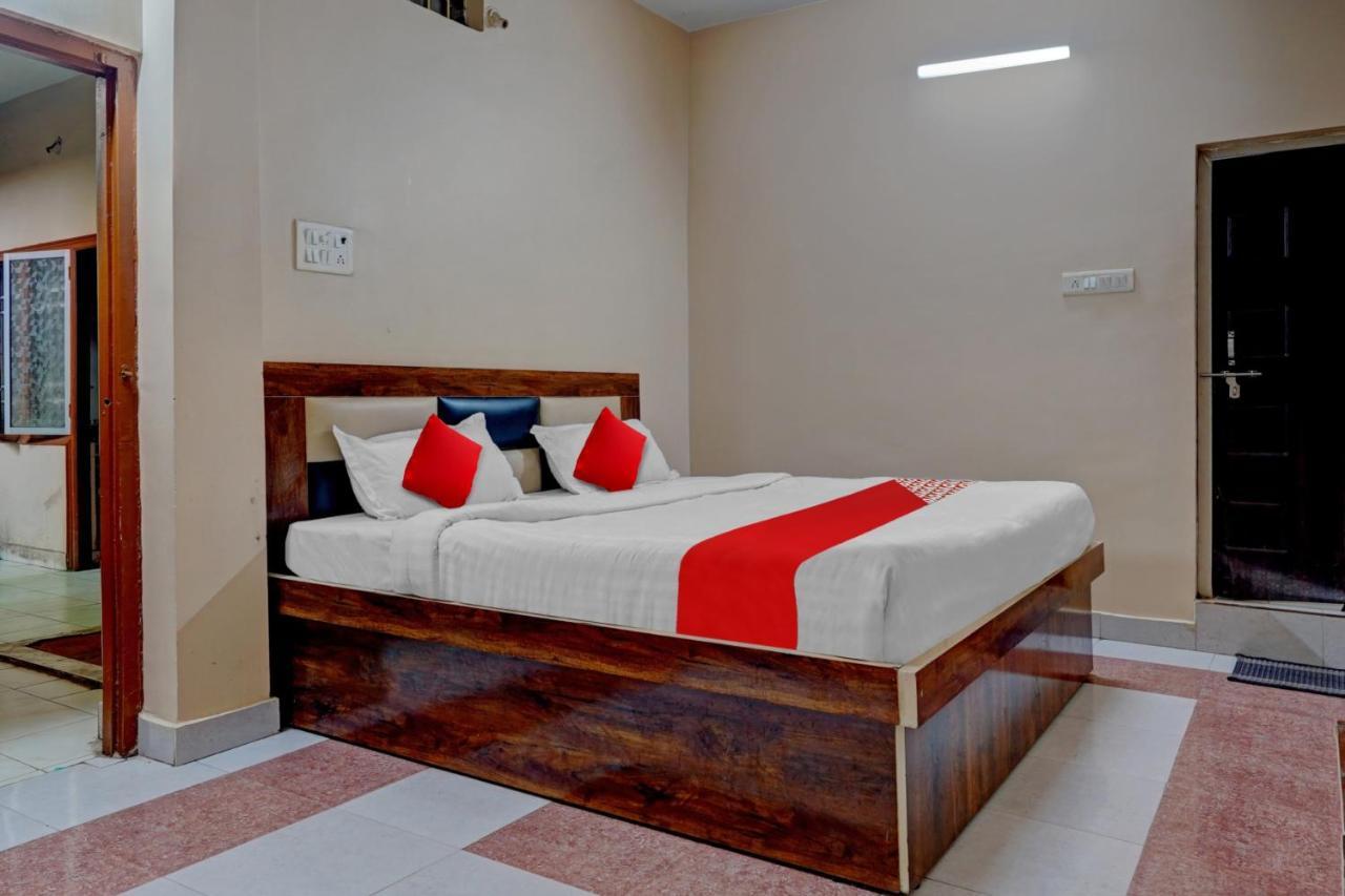 Flagship Hotel Sivam Palace Rāipur Buitenkant foto